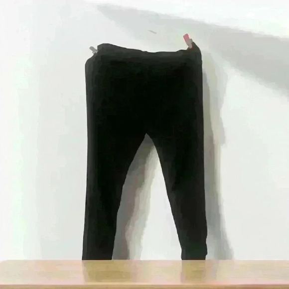 SHEIN Women’s size large distressed jeans ❤️ - Picture 3 of 6